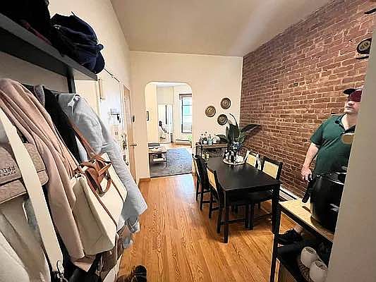 4th image of 493 Amsterdam Ave APT 3C