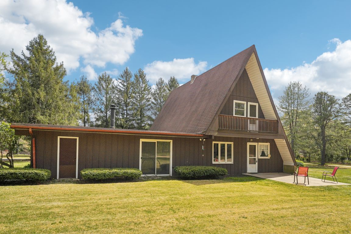 Oakview Dr-2604-002.jpg