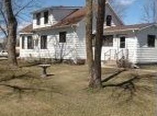 424 4th St SE, Barnesville, MN 56514