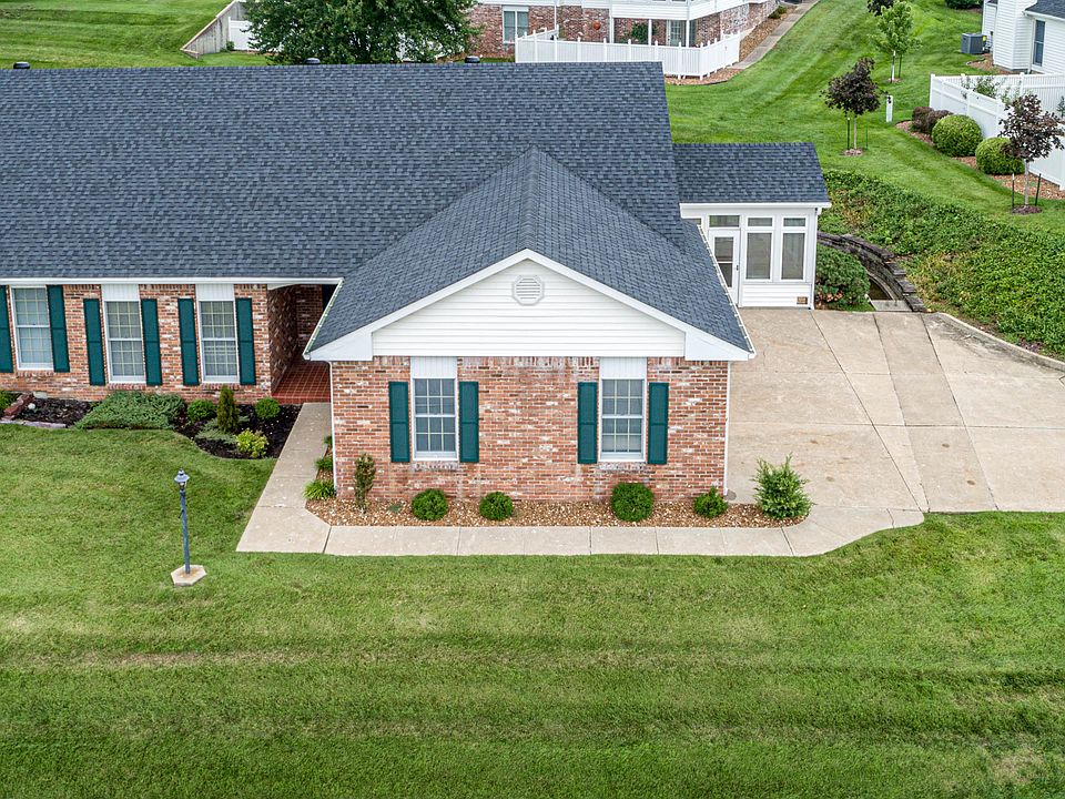 1st image of 4014 Cambridge Cir