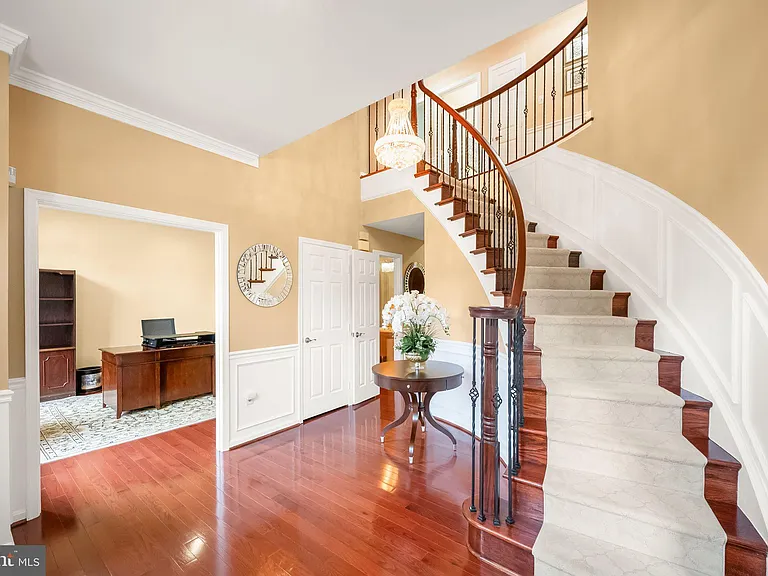 5667 Lonesome Dove Ct — Photo 11