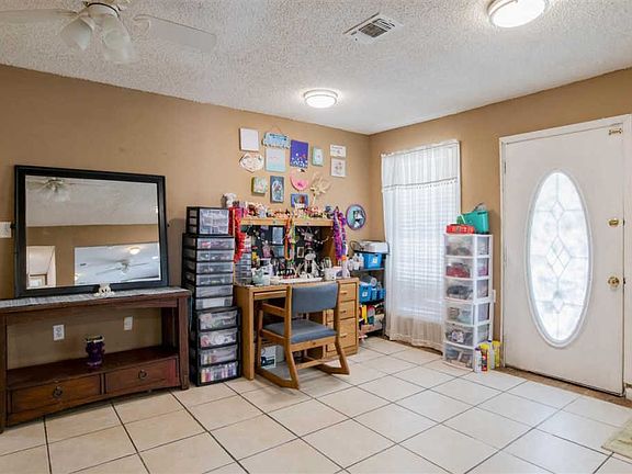 4th image of 5537 Mayfair Cir