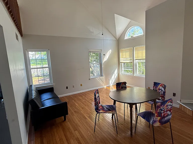 235 Village Green Ln — Photo 39