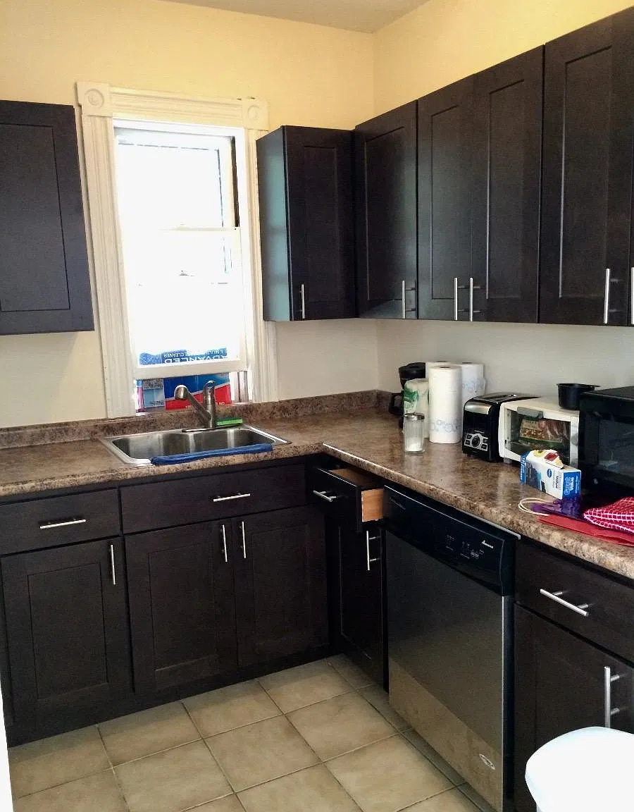 4 bed, 1.5 bath, 1350 sqft, $3,570 — Photo 1