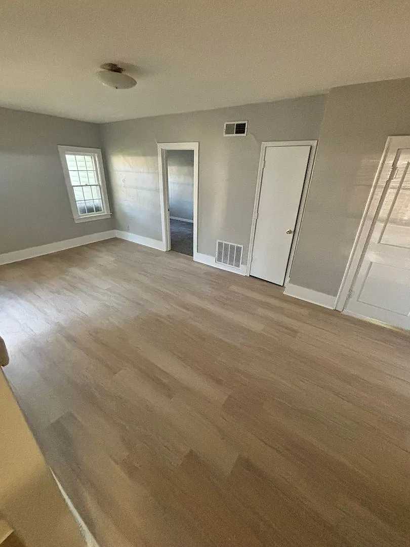 1028 Chestnut St. — Photo 2