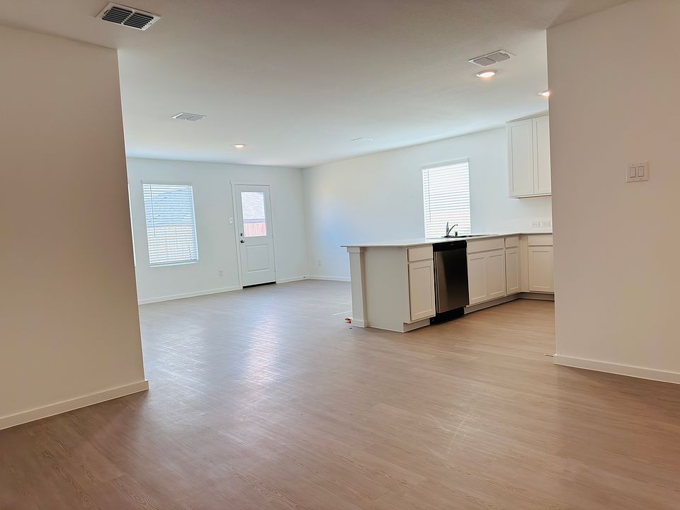 1st image of 7128 Waterford Creek Ct