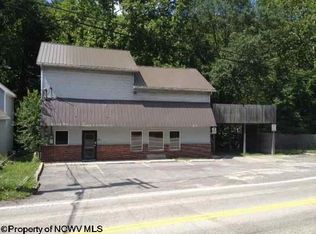 3857 Earl L Core Rd, Morgantown, WV 26508