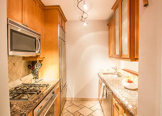 Sold by Jonis Realty | media 7