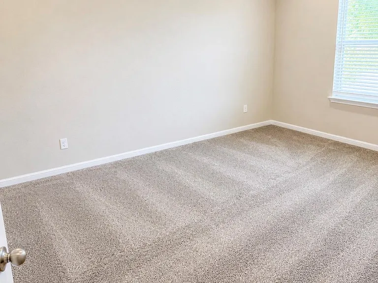 117 Woods Edge Ln — Photo 21