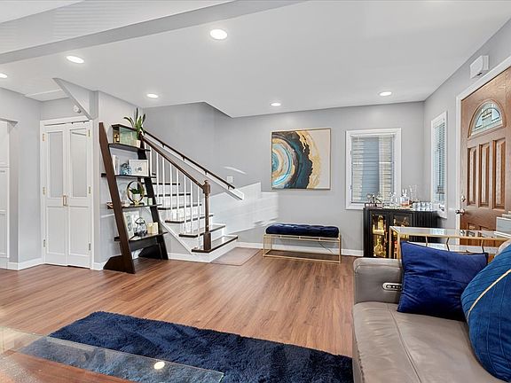 3rd image of 3753 N Olcott Ave