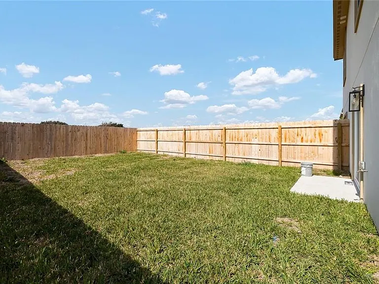 609 Jasper St #2 — Photo 11