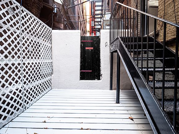 2nd image of 11 Jones St APT 4