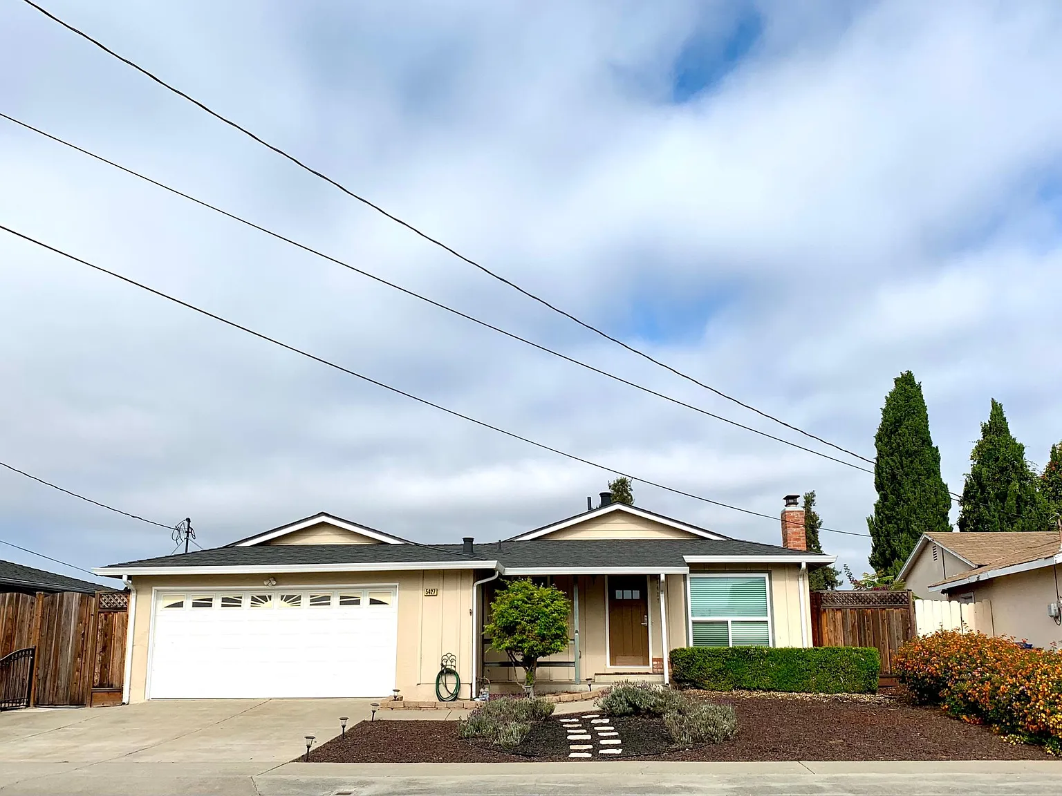 5427 McDonald Ave photo 1