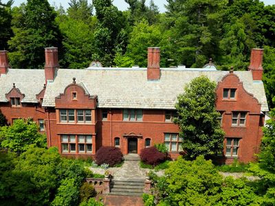 455-461 W Chestnut Hill Ave, Philadelphia, PA, 19118