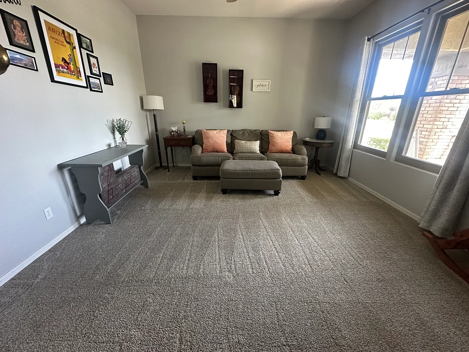 5 bed, 3576 sqft, $4,200 — Photo 3
