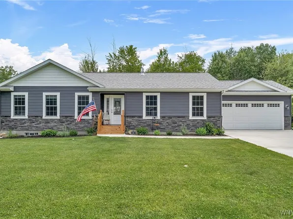 14 Rosalind Dr, Angola, NY 14006