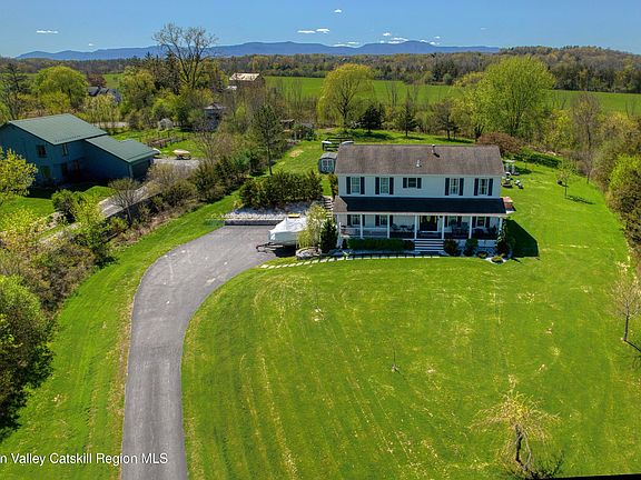3rd image of 2360 Sleepy Hollow Road