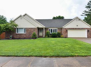 7366 Capri Ct, Newburgh, IN
