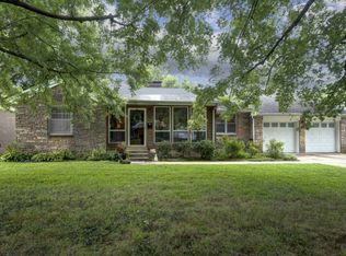 1050 E Kingsbury St, Springfield, MO 65807