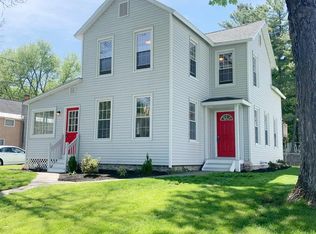 5 Kellogg Rd, Stillwater, NY 12170