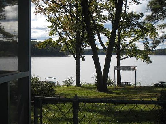 3rd image of 85 Pine Knob Ln