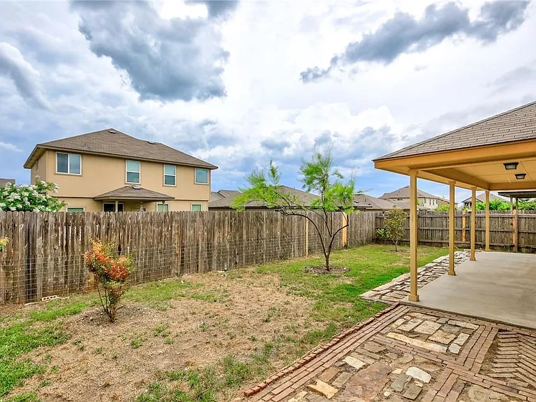 137 Langtry Ln — Photo 33