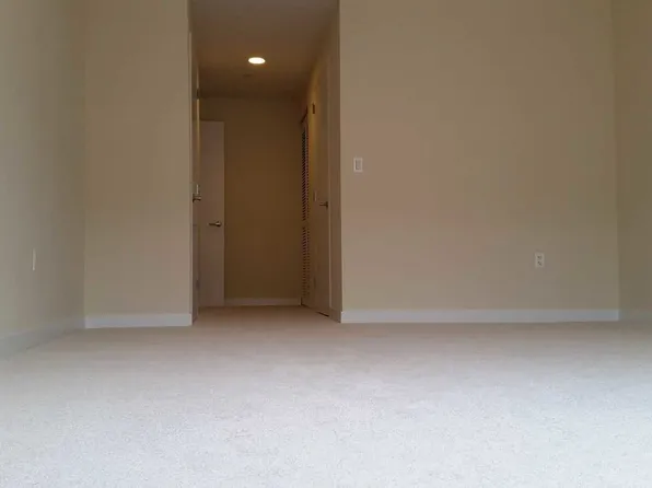 305 Palisade Avenue image 10 of 19