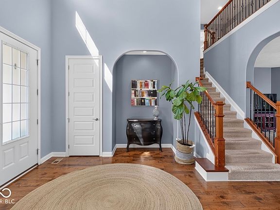 4th image of 2572 Heathermoor Park Dr N