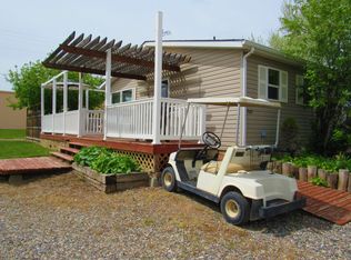 303 Front Dr, Fort Smith, MT 59035