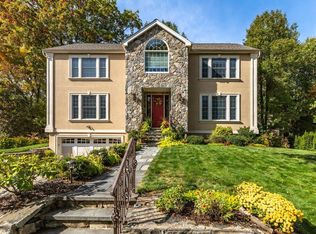 17 Botsford Rd, Newton, MA 02467