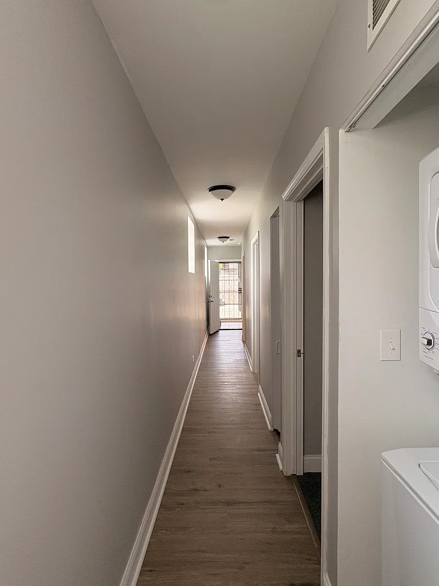 Building Photo - 1400 S Karlov Ave #1