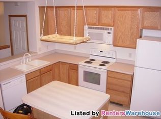 2148 Eagle Trace Ln, Woodbury, MN 55129