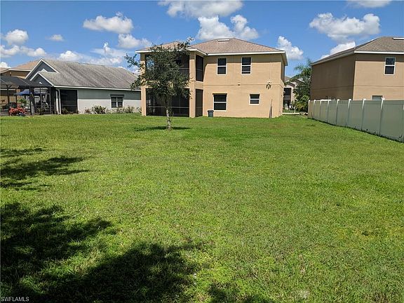 3rd image of 8270 Silver Birch Way