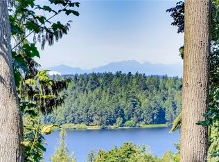 5824 W Mercer Way, Mercer Island, WA 98040