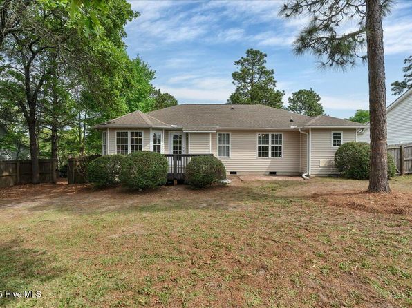 2125 Longleaf Drive W, Pinehurst, NC 28374
