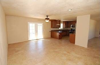 5th image of 3113 W Carver