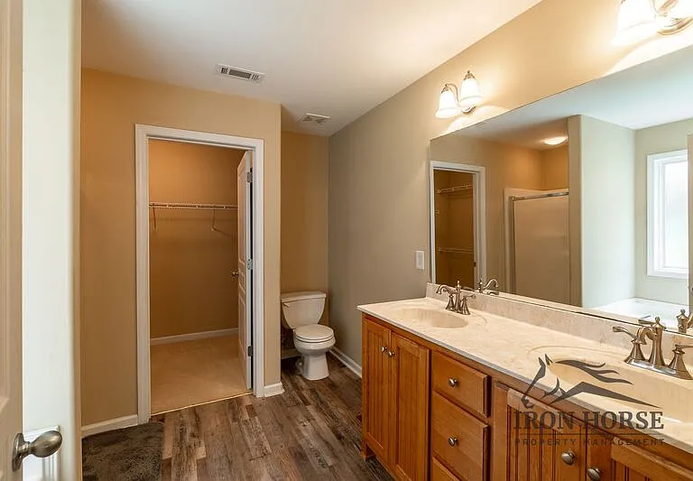 285 Finch Way — Photo 22