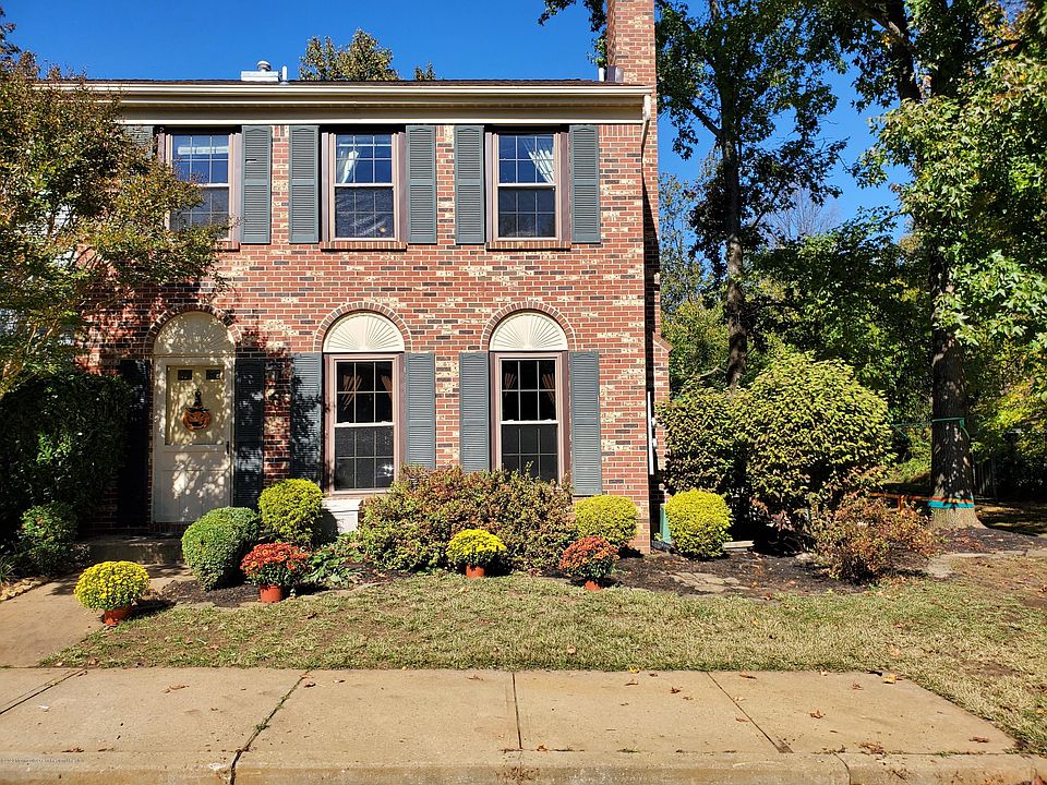 1st image of 3 Eastwick Ct Unit 8