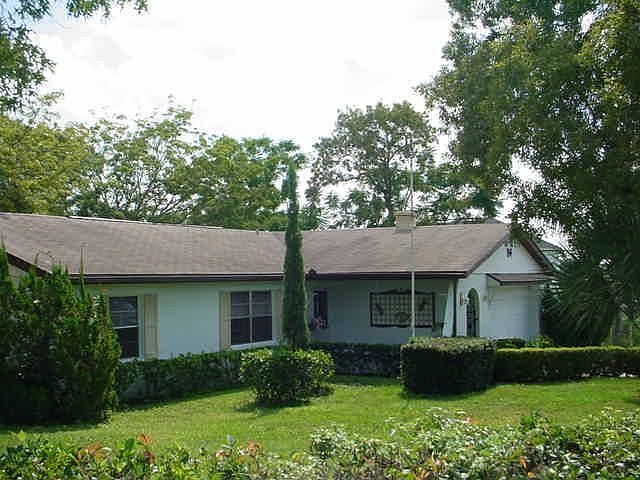 GREAT CURB APPEAL