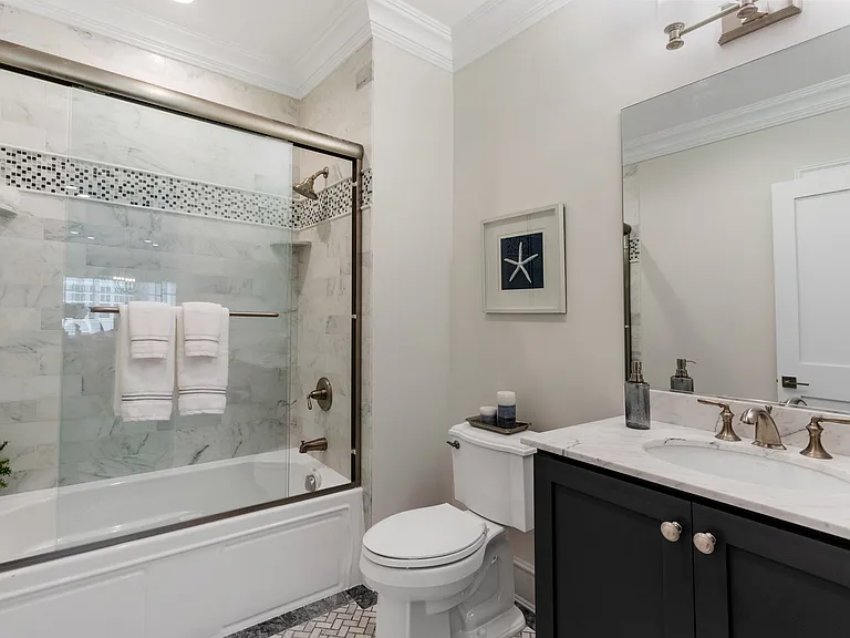 12 Village Green Dr — Photo 11