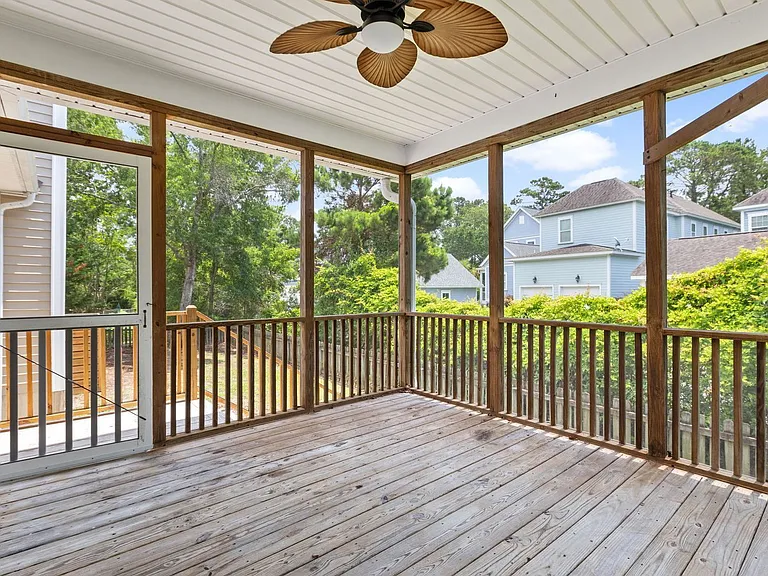 137 Sea Cotton Cir — Photo 32