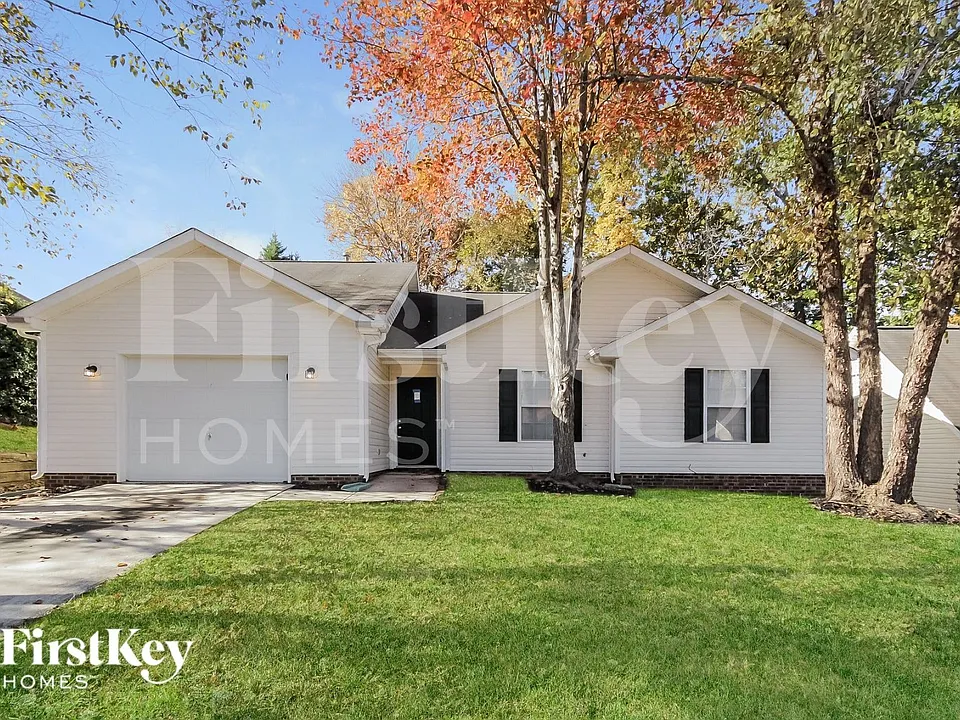 7418 Saddle Trail Ln