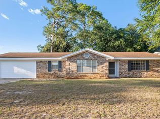 305 17th St, Niceville, FL 32578