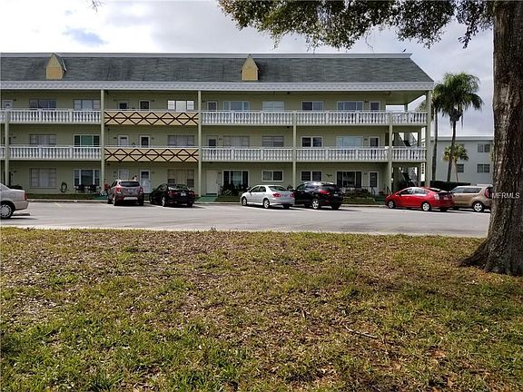 3rd image of 2459 Columbia Dr APT 55