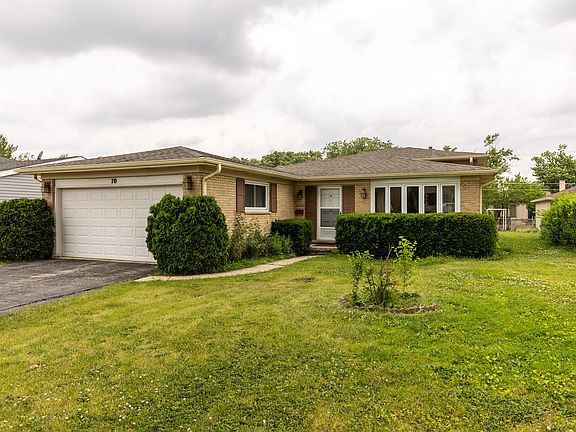 4th image of 70 Dover Dr
