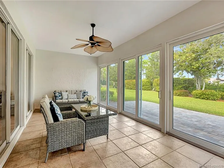 2018 NW Laurel Oak Ln — Photo 10