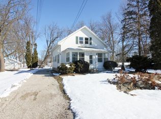 1058 W Walworth Ave, Whitewater, WI 53190