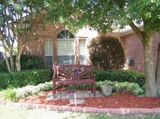 4822 Grovewood Dr, Garland, TX 75043