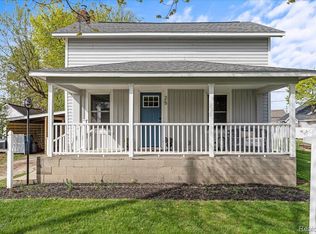 25 Pearl St, Oxford, MI 48371
