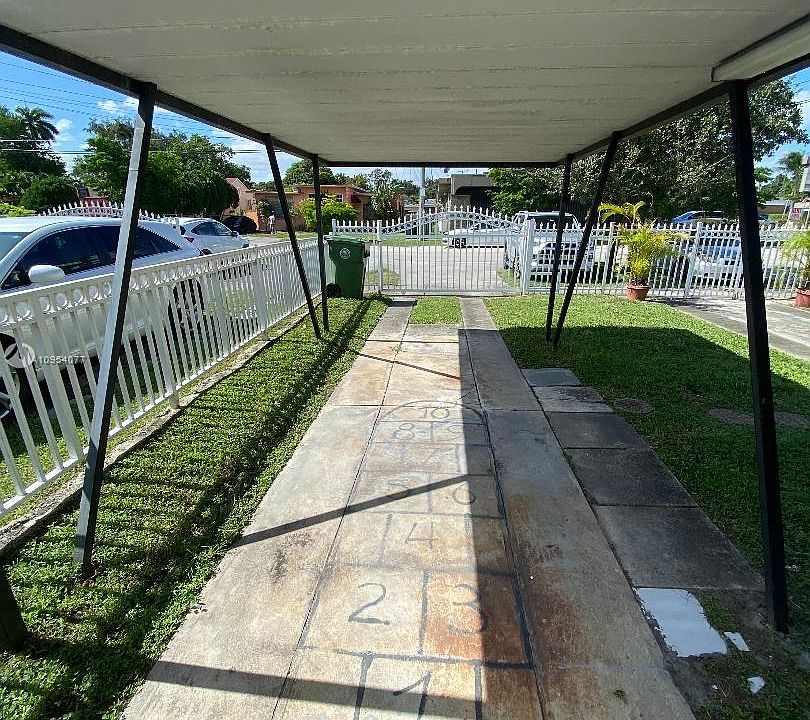 1st image of 633 NW 23rd Pl #631